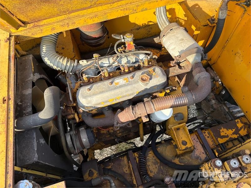  Macmotor M7LC Tracked Excavator (Inoperable) Bagri goseničarji