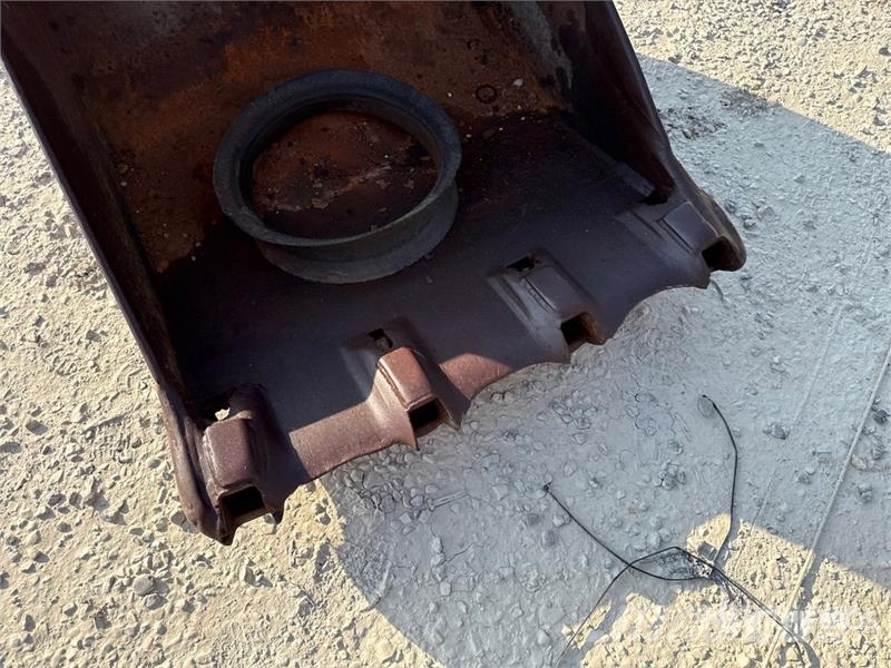  Macmotor M7LC Tracked Excavator (Inoperable) Bagri goseničarji