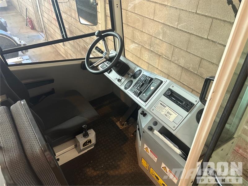 Mafi T230E 4x2 Spotter Truck (Inoperable) Terminál targoncák