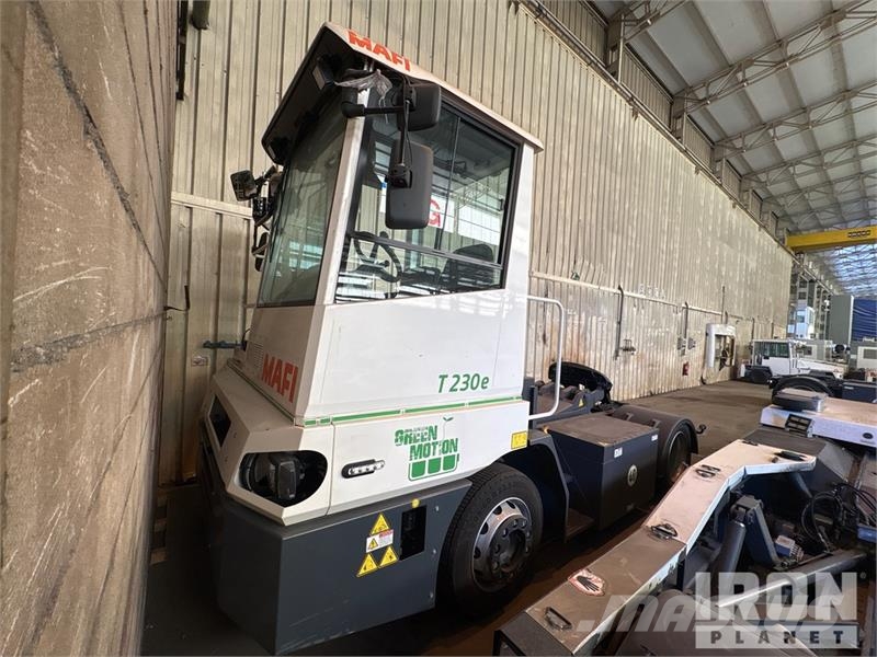 Mafi T230E 4x2 Spotter Truck (Inoperable) Terminál targoncák
