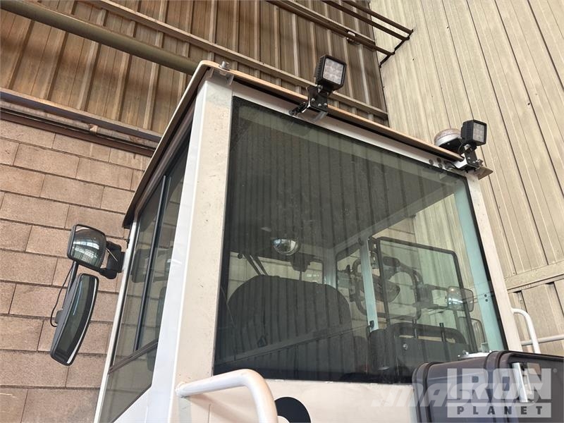 Mafi T230E 4x2 Spotter Truck (Inoperable) Terminál targoncák