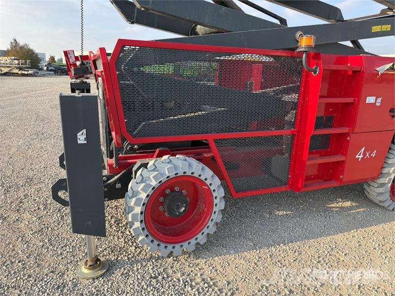Magni DS1523RTP 4x4 Diesel Scissor Lift (Unused) Makazaste platforme