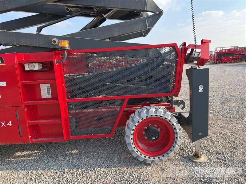 Magni DS1523RTP 4x4 Diesel Scissor Lift (Unused) Makazaste platforme