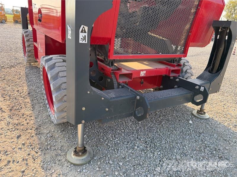 Magni DS1523RTP 4x4 Diesel Scissor Lift (Unused) Makazaste platforme