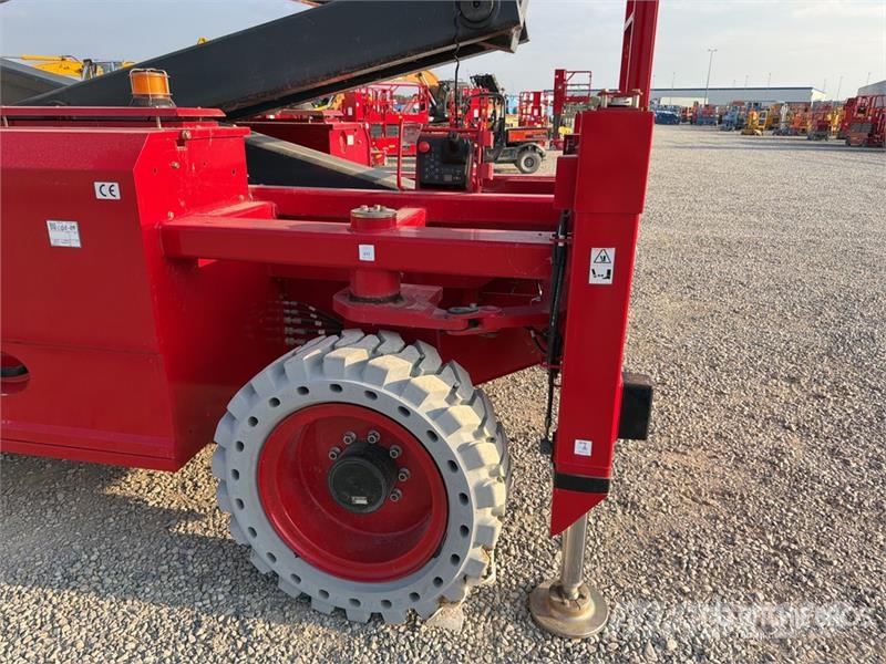 Magni DS2223RTP 4x4 Diesel Scissor Lift (Unused) Ollós emelők