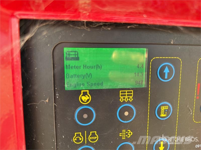 Magni DS2223RTP 4x4 Diesel Scissor Lift (Unused) Ollós emelők