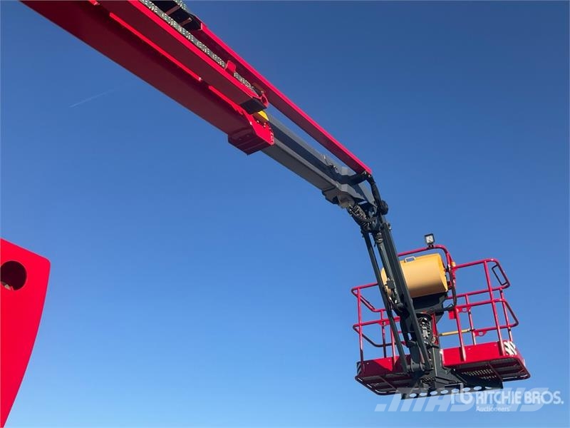 Magni EAB20RT 4WD Electric Articulating Boom Lift (Unuse 曲臂高空工作平台