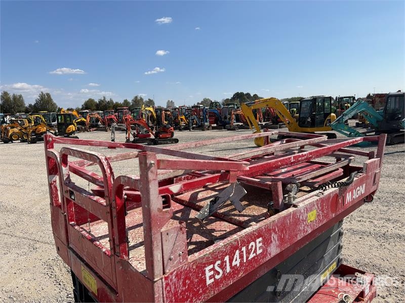 Magni ES1412E Electric Scissor Lift (Inoperable) Saxlifte