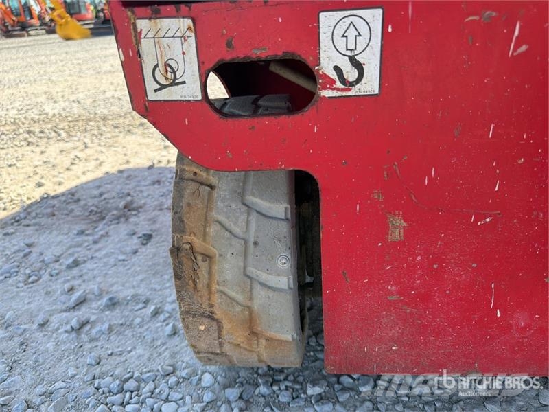 Magni ES1412E Electric Scissor Lift (Inoperable) Saxlifte