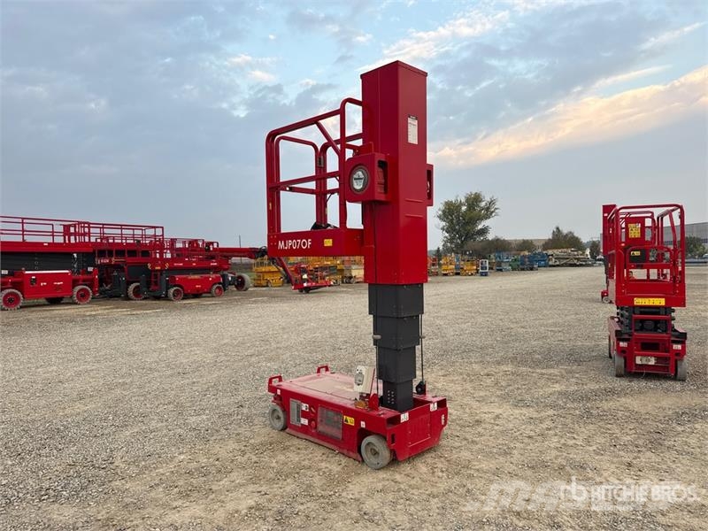 Magni MJP07OF Electric Oil Free Vertical Mast Lift (Unus Jarbolne penjajuće platforme