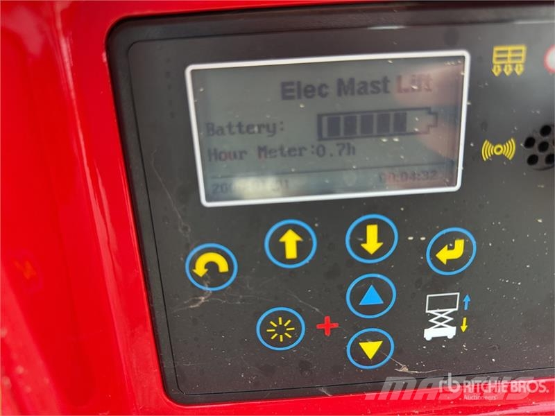 Magni MJP07OF Electric Oil Free Vertical Mast Lift (Unus Jarbolne penjajuće platforme