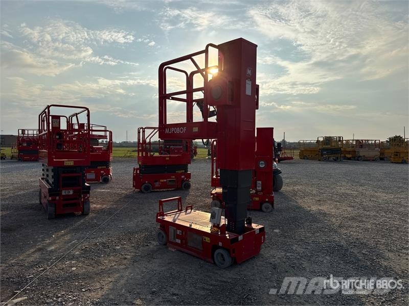 Magni MJP08OF Electric Oil Free Vertical Mast Lift (Unus Személyemelők