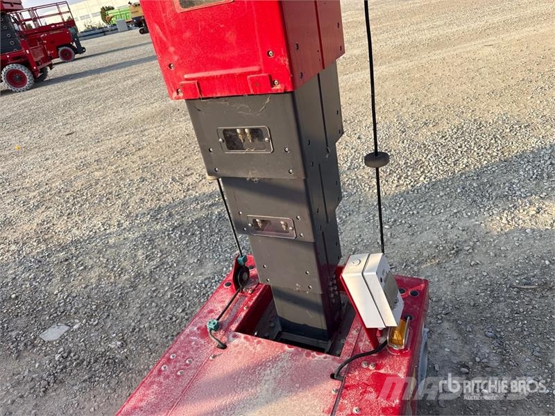 Magni MJP08OF Electric Oil Free Vertical Mast Lift (Unus Személyemelők