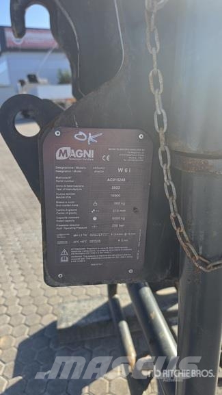 Magni RTH 6.30 Telehandler مناولات متداخلة