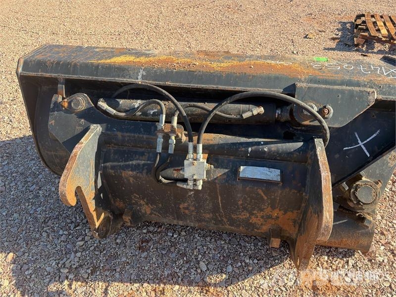 Magsi 1750 mm Side Dump Bucket 鏟斗