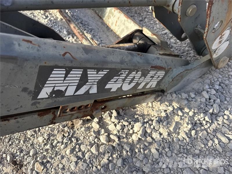 Mailleux MX 40 FR Front Loader Attachment Frontladerzubehör