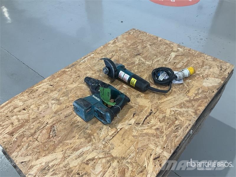 Makita of (2) Makita Hand Tools مكونات أخرى