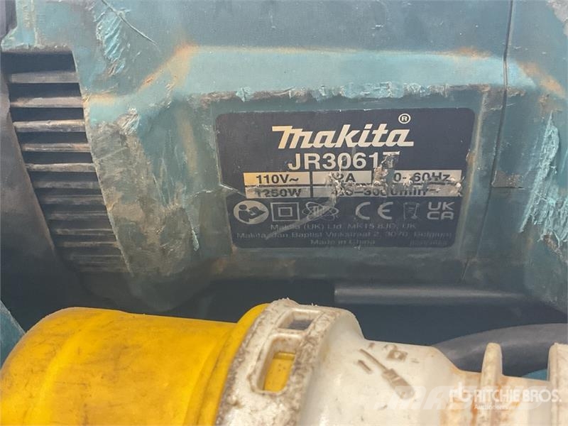 Makita of (2) Makita Reciprocating Saw مكونات أخرى