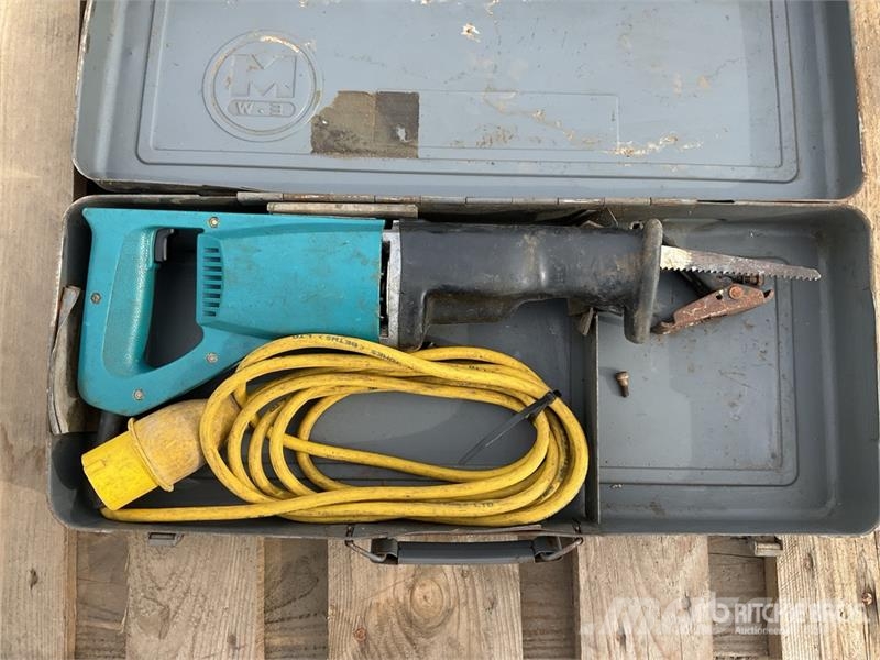 Makita of (2) Makita Reciprocating Saw Other components