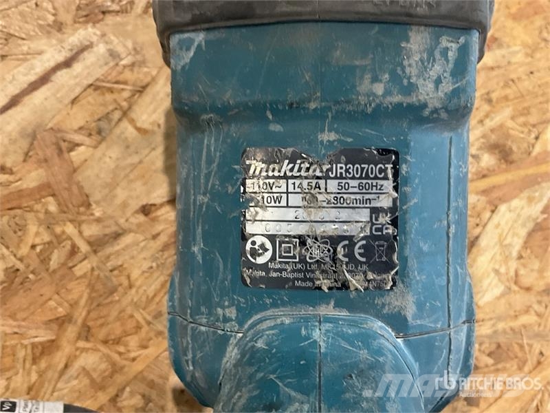 Makita of (2) Makita Reciprocating Saw مكونات أخرى