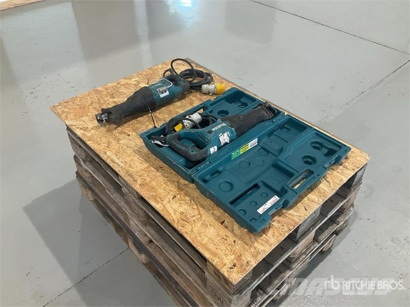 Makita of (2) Makita Reciprocating Saw مكونات أخرى