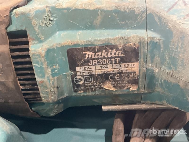 Makita of (2) Makita Reciprocating Saw مكونات أخرى