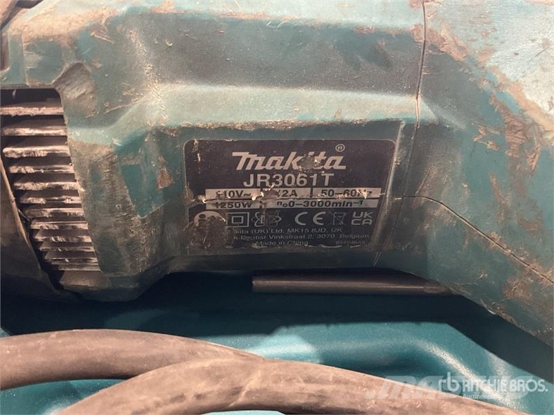 Makita of (2) Makita Reciprocating Saw مكونات أخرى