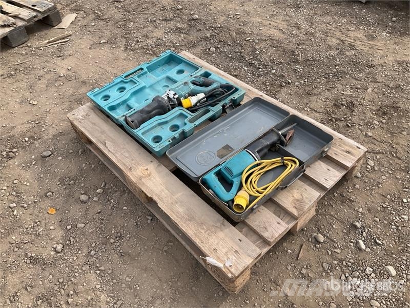 Makita of (2) Makita Reciprocating Saw Other components