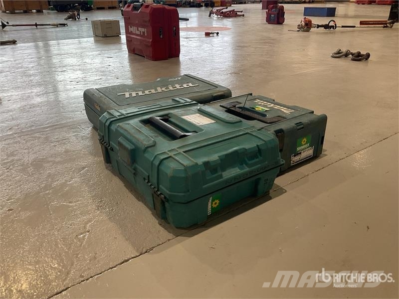Makita of (3) Makita AVT Drills مكونات أخرى