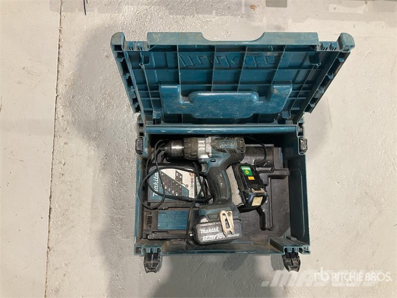Makita of (3) Makita AVT Drills مكونات أخرى