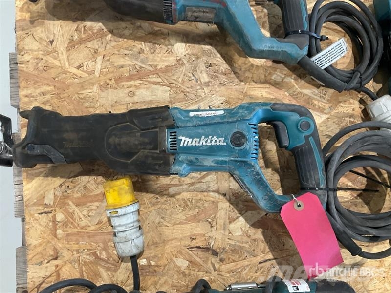 Makita of (4) Makita Reciprocating Saw مكونات أخرى