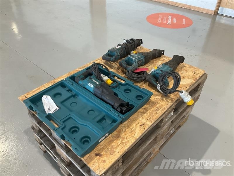Makita of (4) Makita Reciprocating Saw مكونات أخرى
