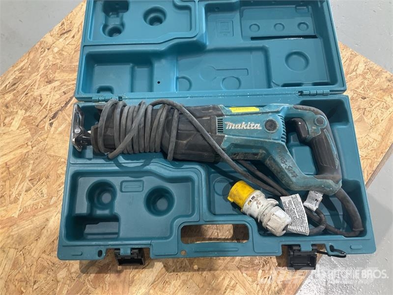 Makita of (4) Makita Reciprocating Saw مكونات أخرى