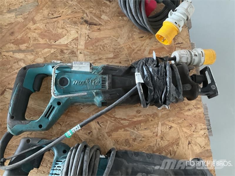Makita of (4) Makita Reciprocating Saw مكونات أخرى