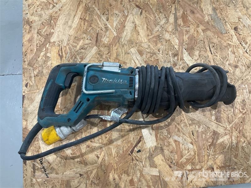 Makita of (4) Makita Reciprocating Saw مكونات أخرى