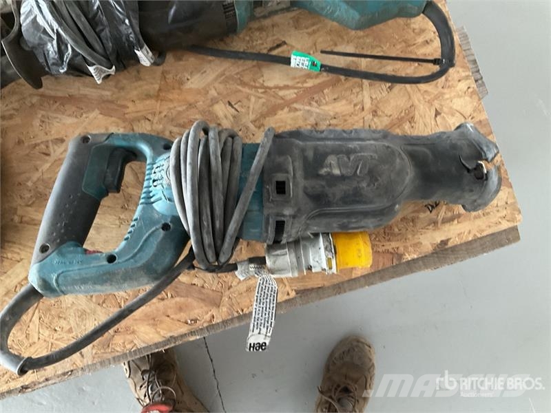Makita of (4) Makita Reciprocating Saw مكونات أخرى