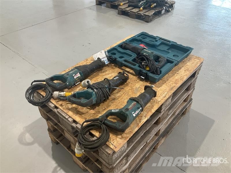 Makita of (4) Makita Reciprocating Saw مكونات أخرى
