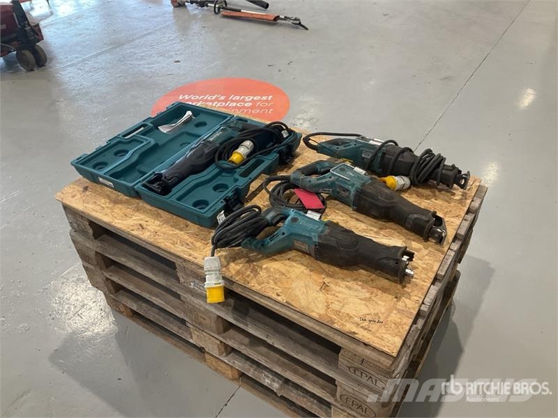 Makita of (4) Makita Reciprocating Saw مكونات أخرى