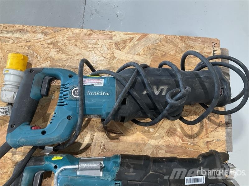 Makita of (4) Makita Reciprocating Saw مكونات أخرى