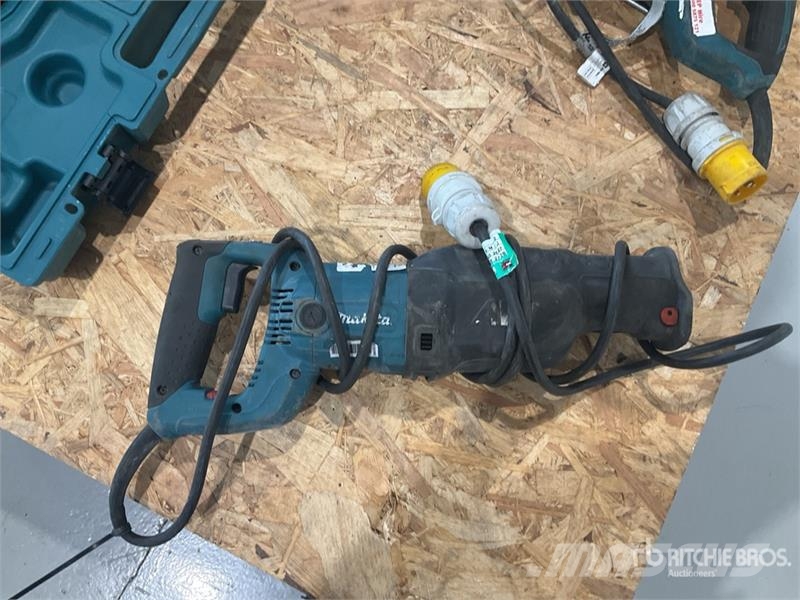 Makita of (4) Makita Reciprocating Saw مكونات أخرى