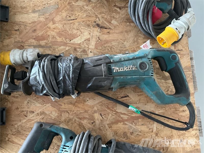 Makita of (4) Makita Reciprocating Saw مكونات أخرى