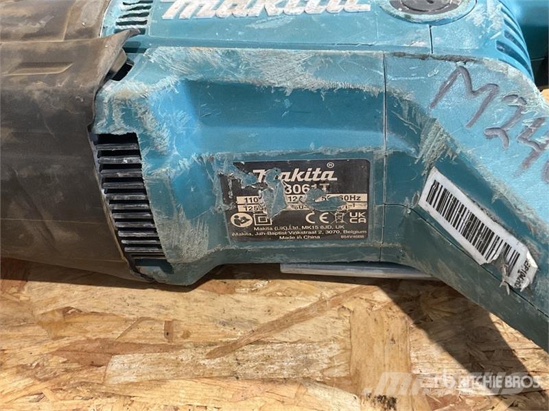 Makita of (4) Makita Reciprocating Saw مكونات أخرى
