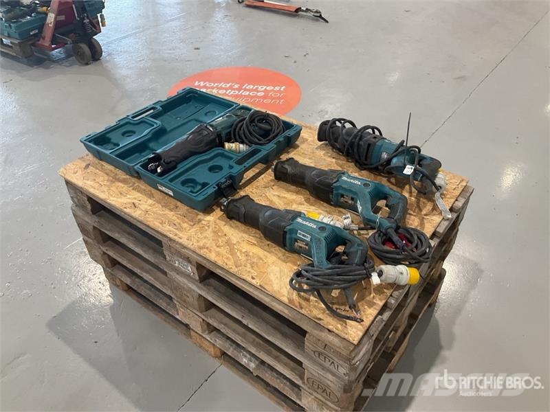 Makita of (4) Makita Reciprocating Saw مكونات أخرى