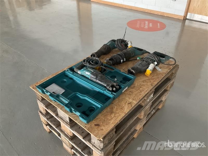 Makita of (4) Makita Reciprocating Saw مكونات أخرى