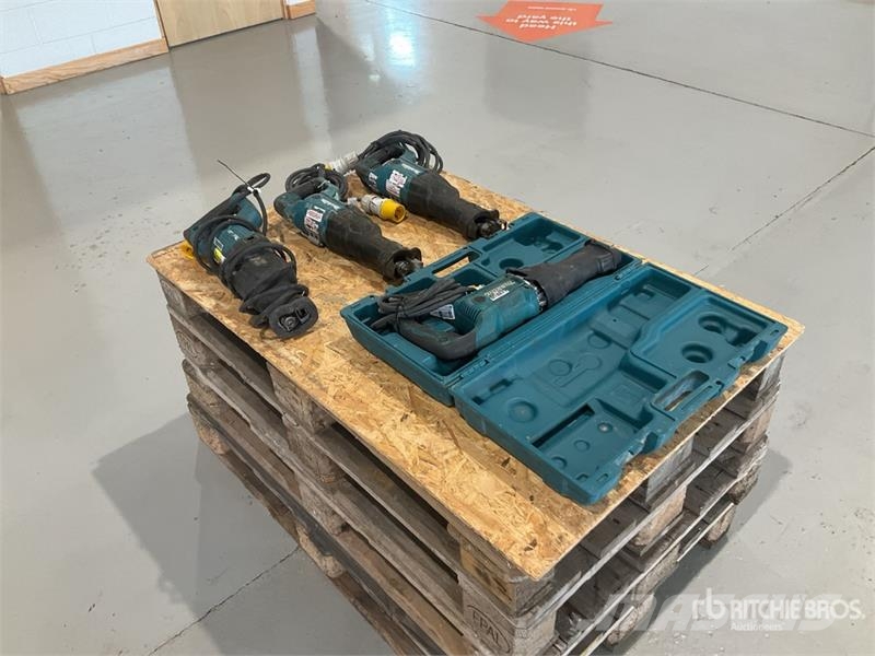 Makita of (4) Makita Reciprocating Saw مكونات أخرى