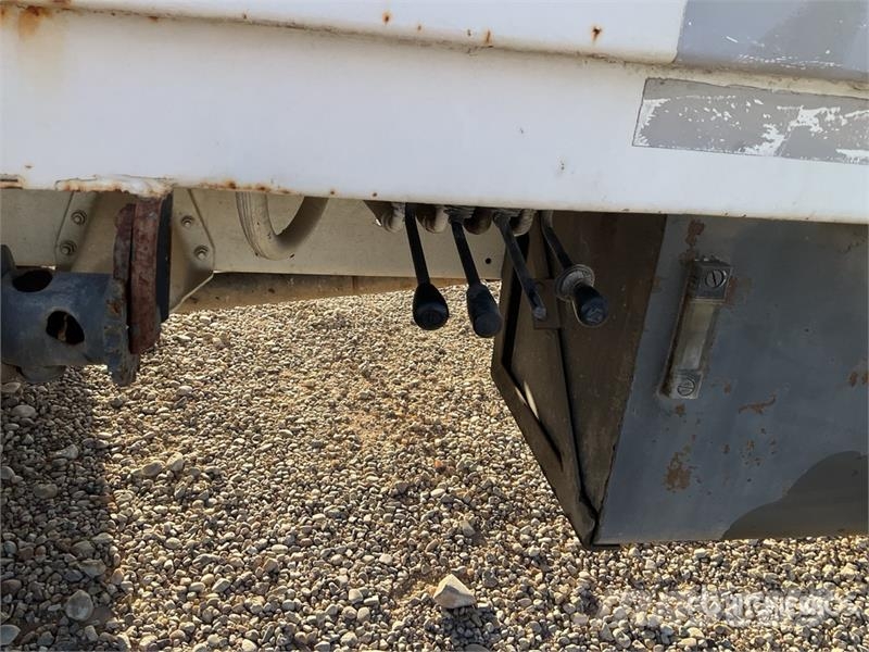 MAN 10.150 F 4x2 Roll-Off Truck Caminhões de caçamba basculante