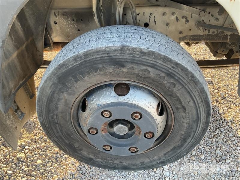 MAN 10.150 F 4x2 Roll-Off Truck Caminhões de caçamba basculante
