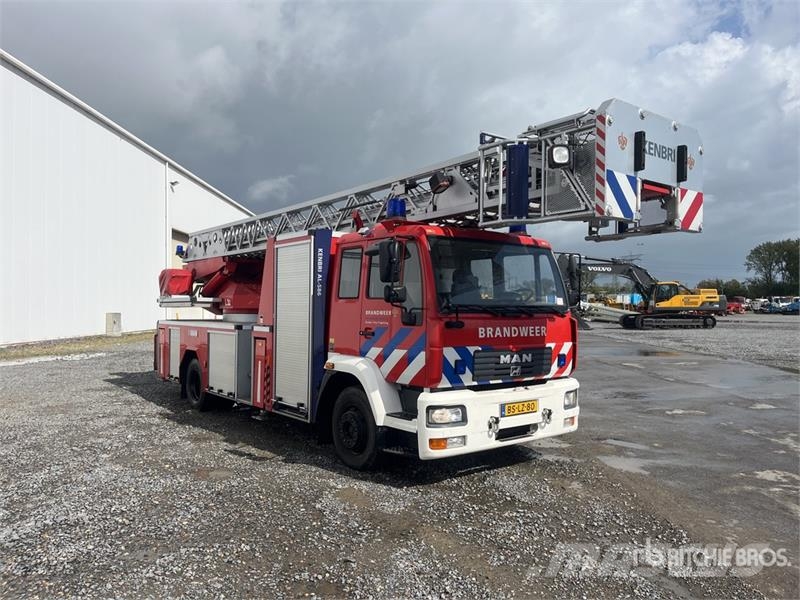 MAN L82 4x2 Ladder Fire Truck Πυροσβεστικά οχήματα