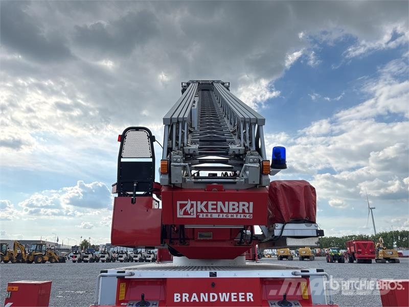 MAN L82 4x2 Ladder Fire Truck Πυροσβεστικά οχήματα