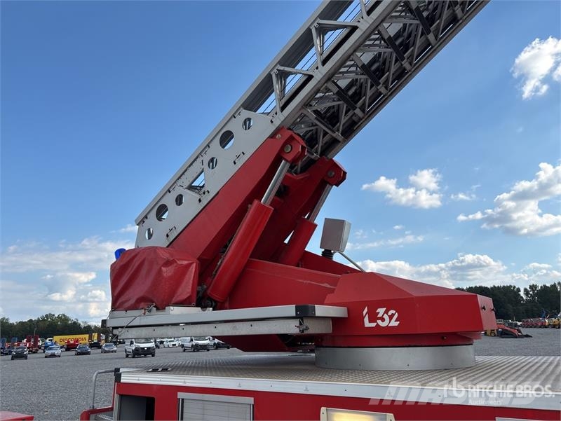 MAN L82 4x2 Ladder Fire Truck Πυροσβεστικά οχήματα